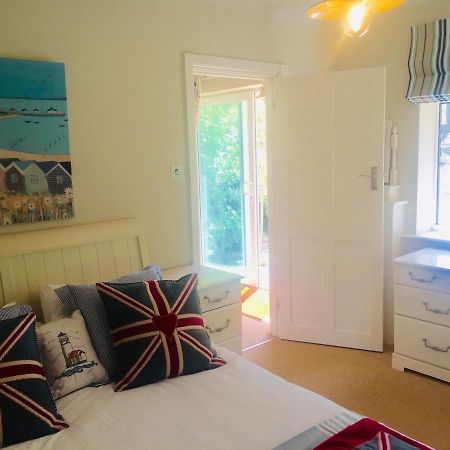 Chadham Pines Cottage Poole Εξωτερικό φωτογραφία